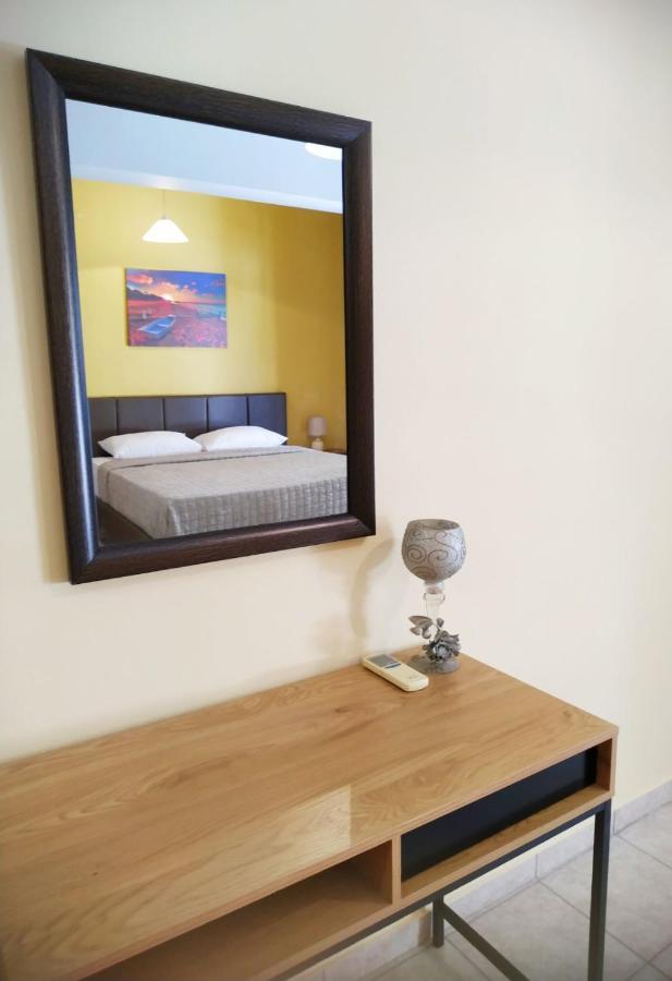 Oscar Studio Kalamata City Centre Ngoại thất bức ảnh
